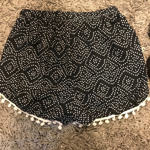 Patterned Shorts - Picture 3 of 3